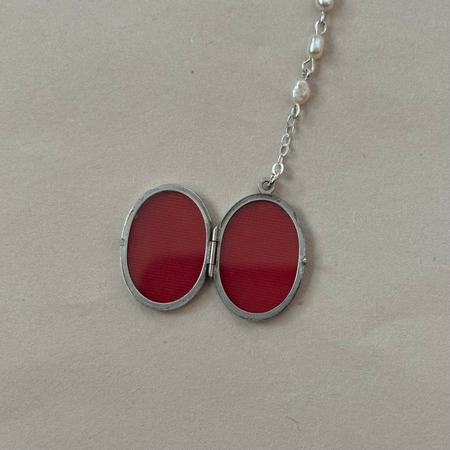 floral oval locket necklace
