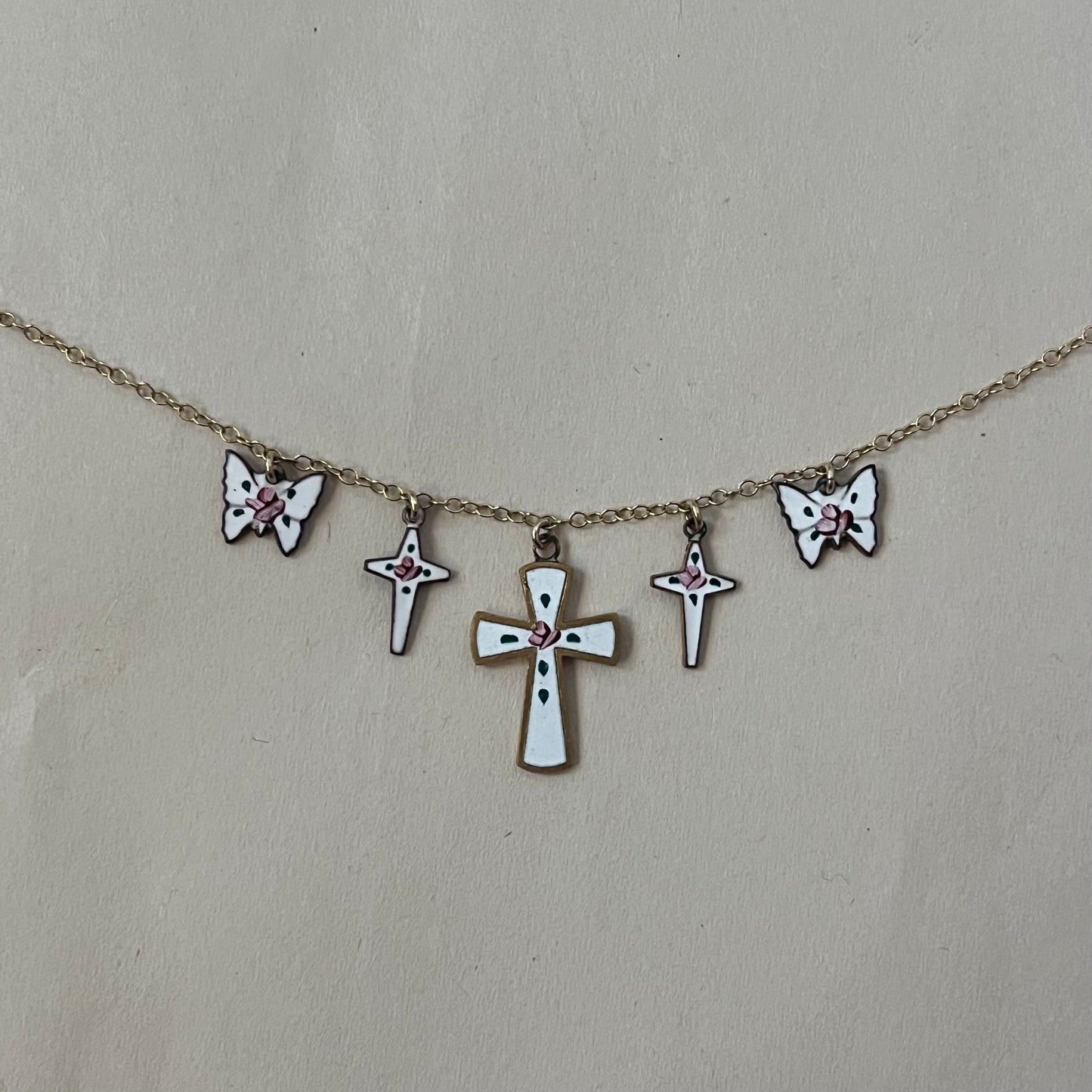 dolly necklace