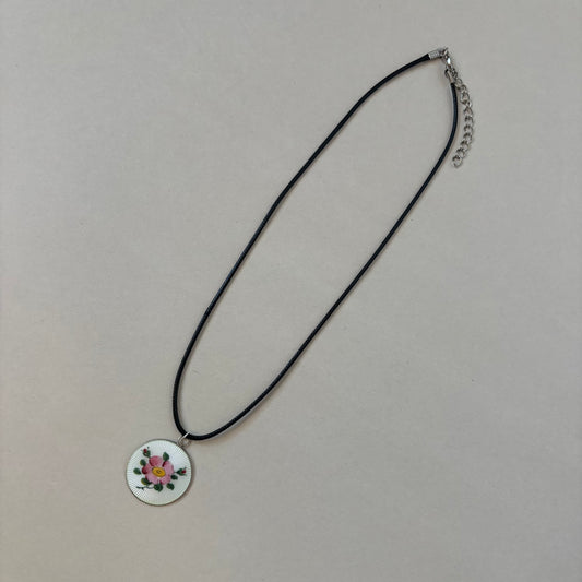 painted flower necklace