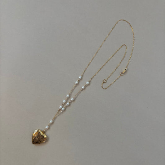 pearl locket necklace