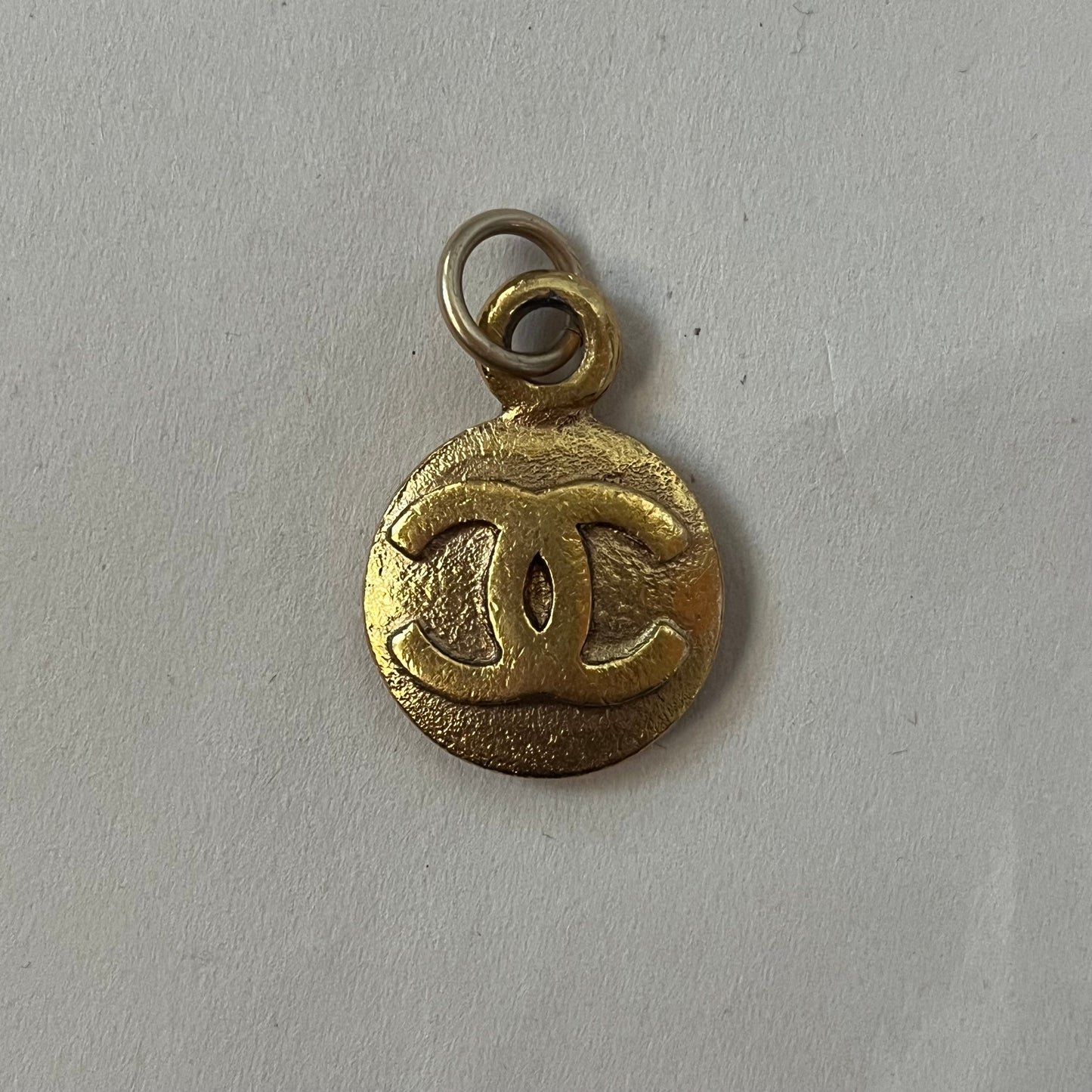 chanel pendant