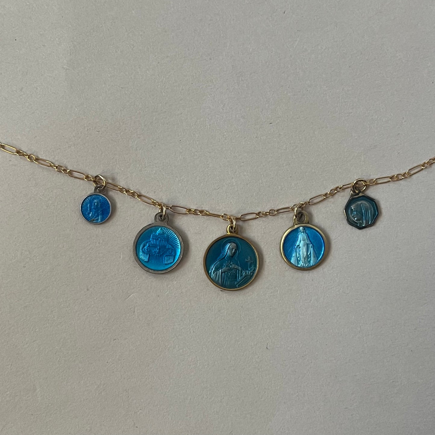 droplet blue necklace